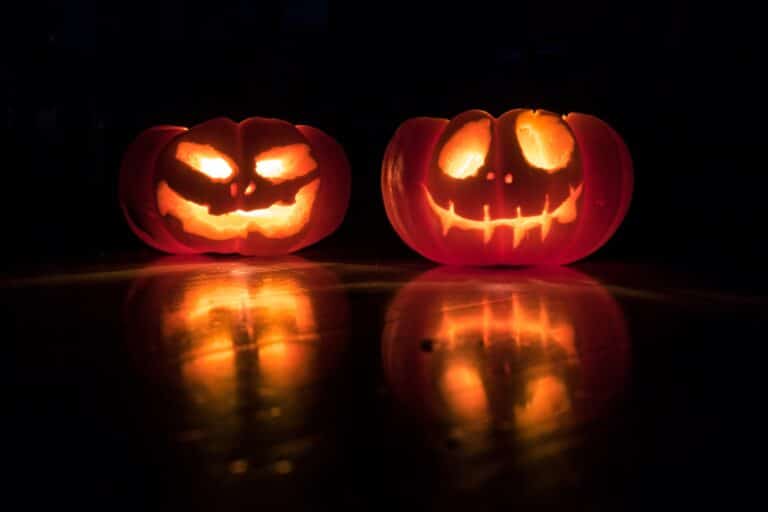 Tips To Have Healthy Teeth During Halloween